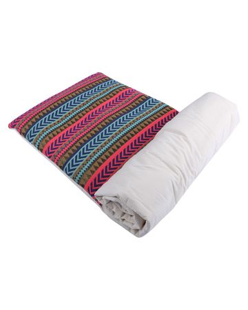 Karam Quilt Cover