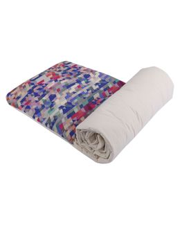 Karam Infusion Quilt Cover