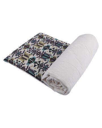 Karam Primitive Quilt Cover