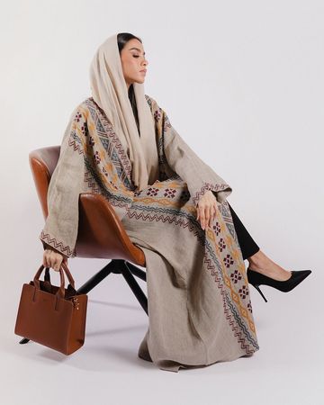 مشكاة عباية سلطانة