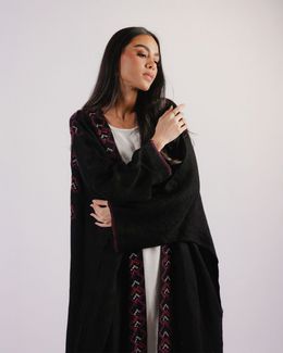 مشكاة عباية مُزن - أسود - 52