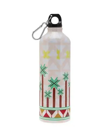 شبابنا × هناك قارورة ماء دار